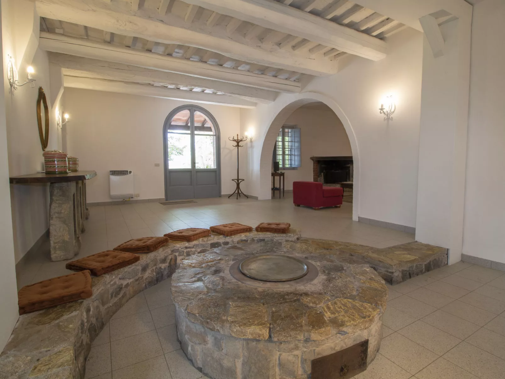 Casa Bianca-Inside