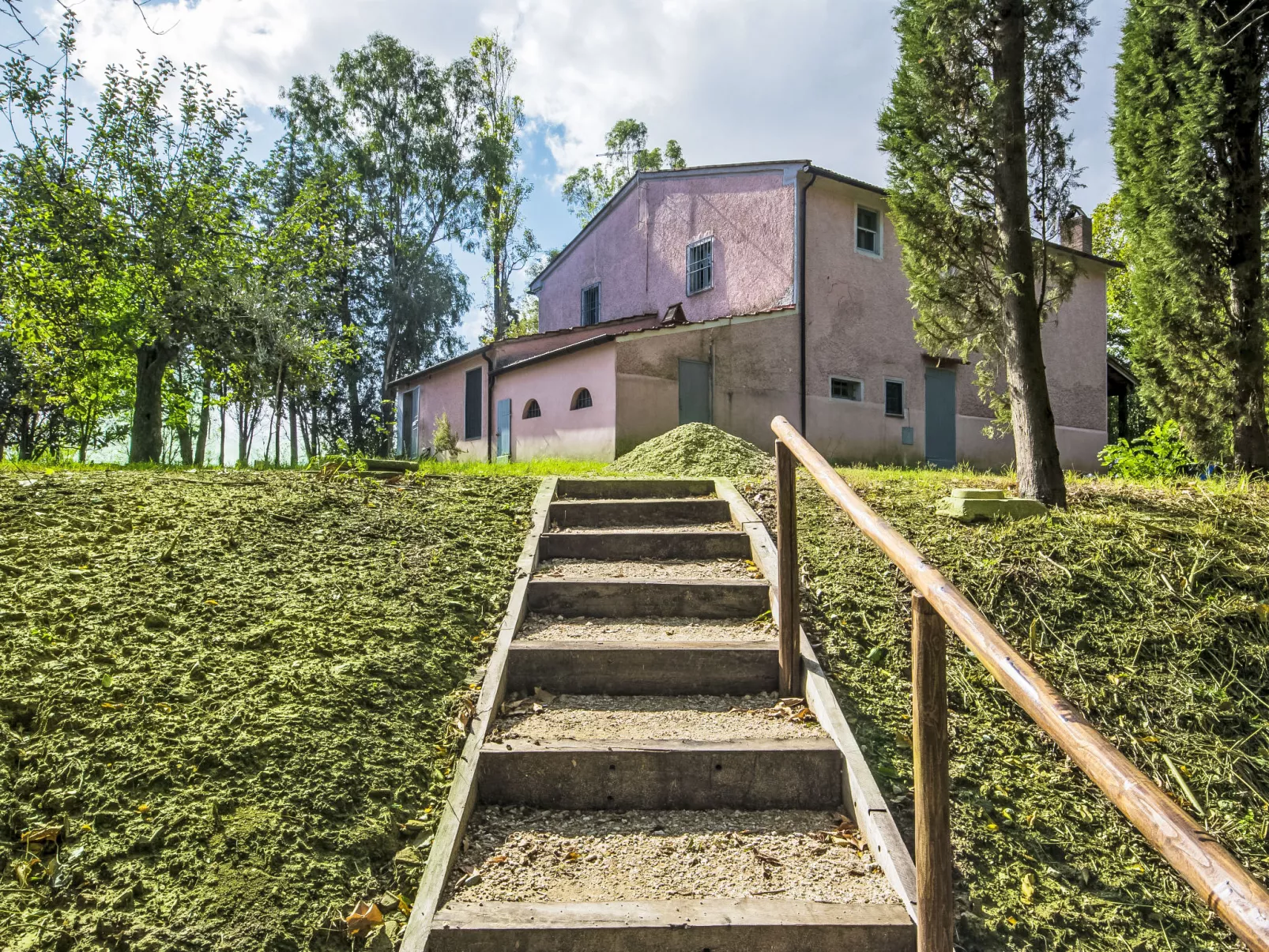 Casa Bianca-Outside