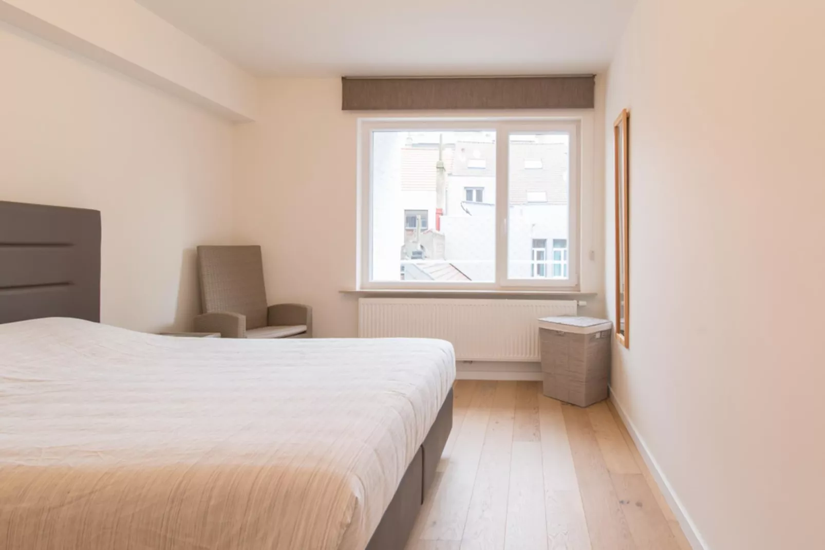 DAGMAR-Bedroom