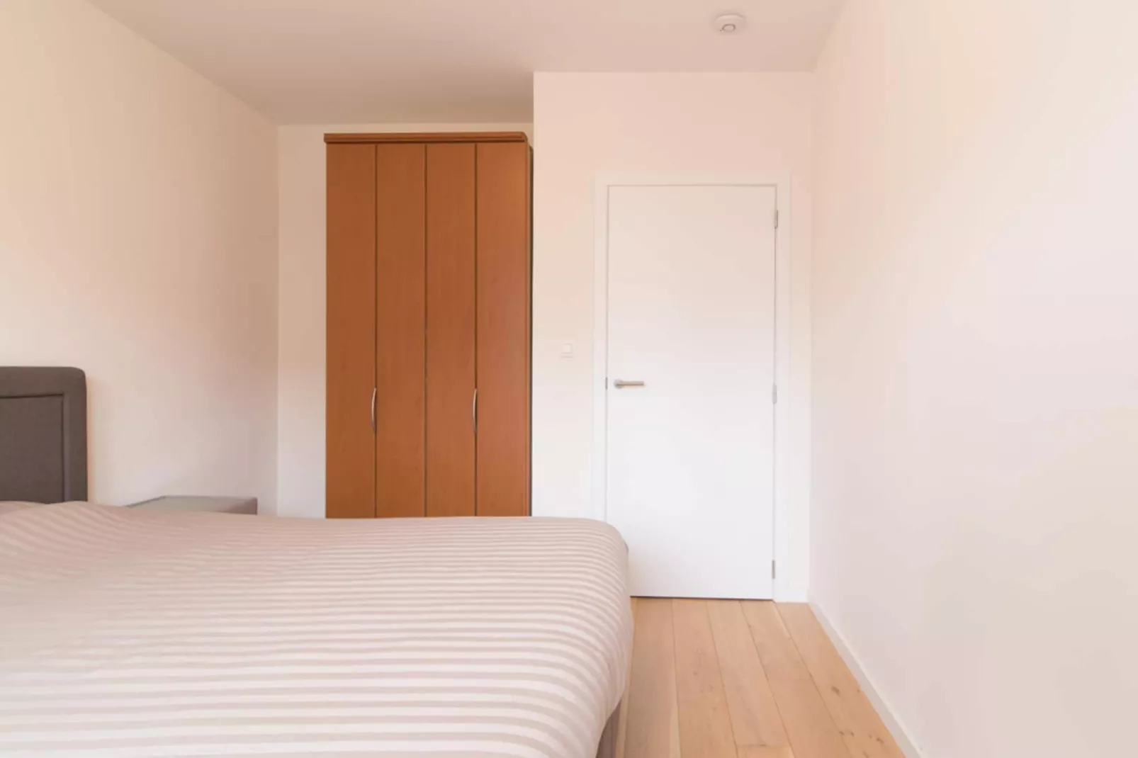 DAGMAR-Bedroom