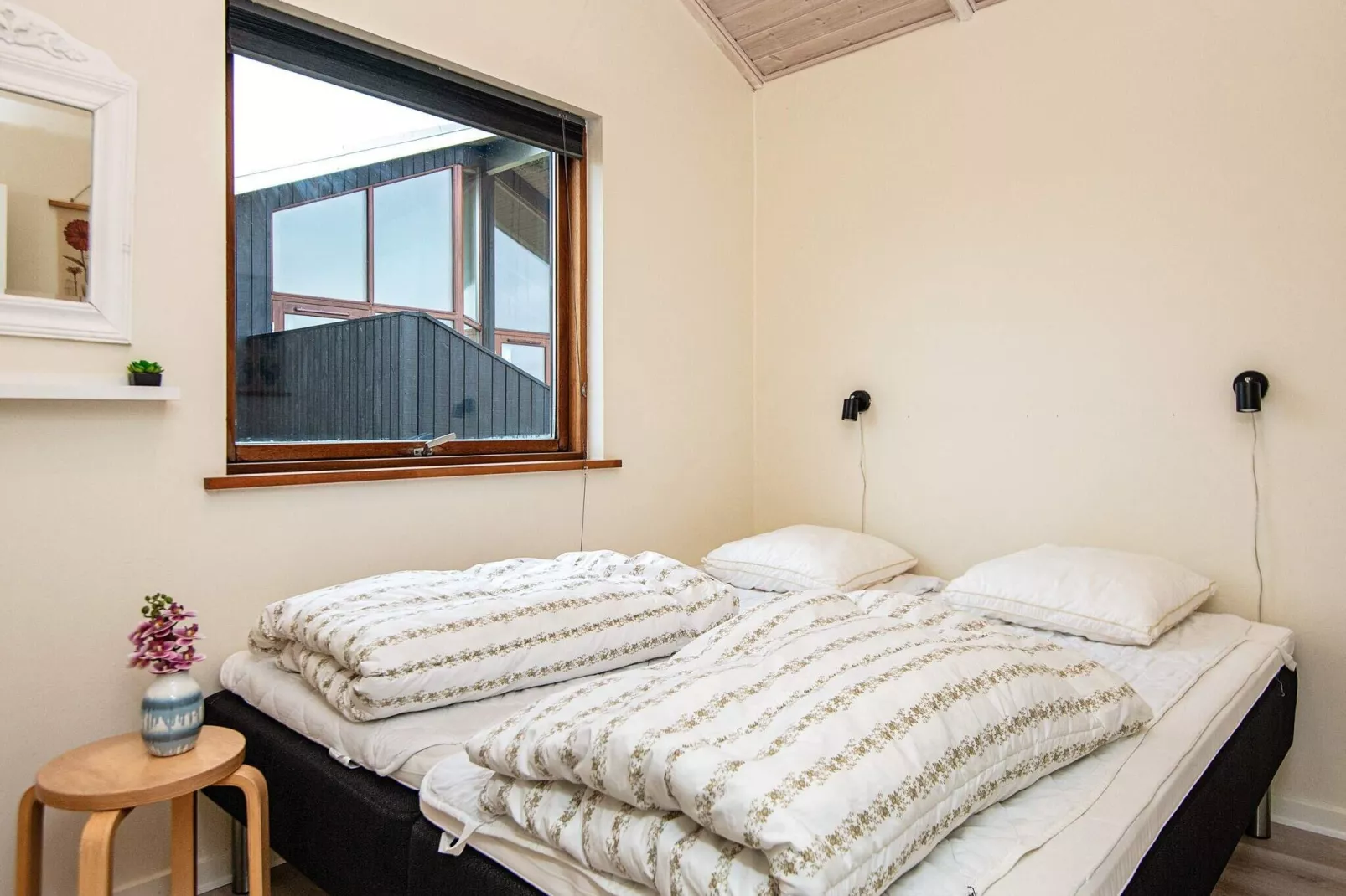 8 person holiday home in Ulfborg-Indoor