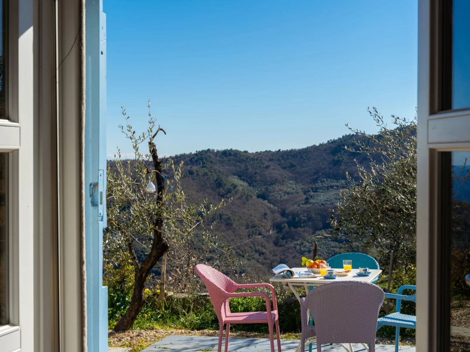 Azzurra (PTB145)-Outside