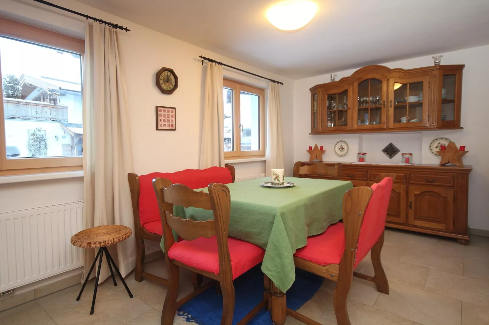 Ariane-Dining room