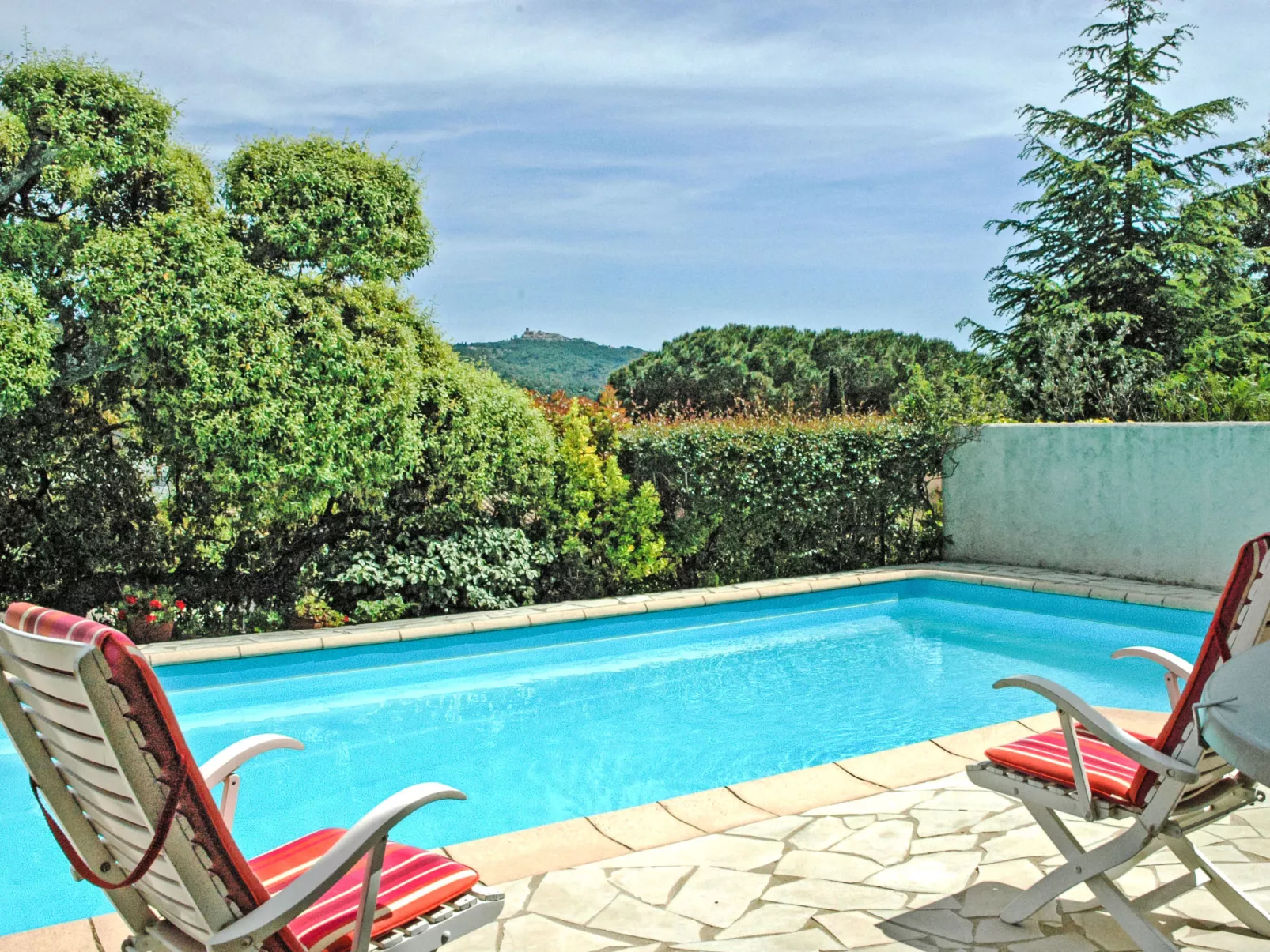 Domaine de Saint Martin-Outside