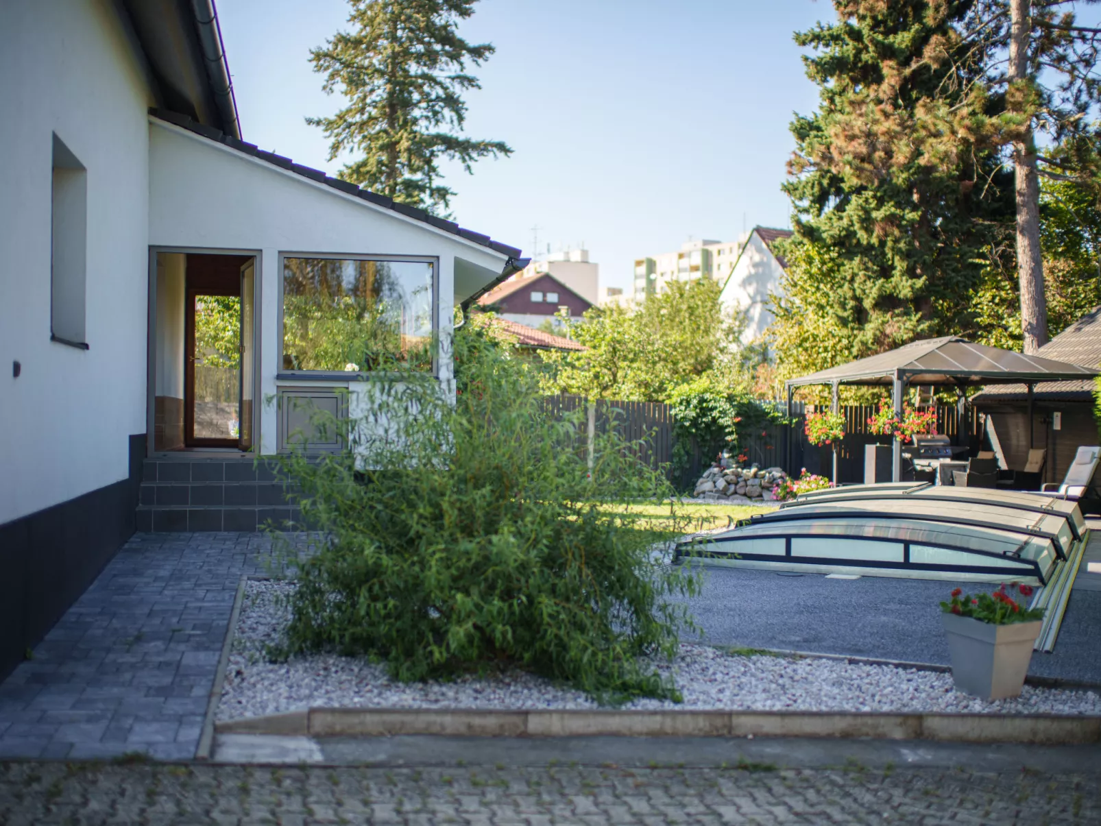 Starý Chodov-Outside