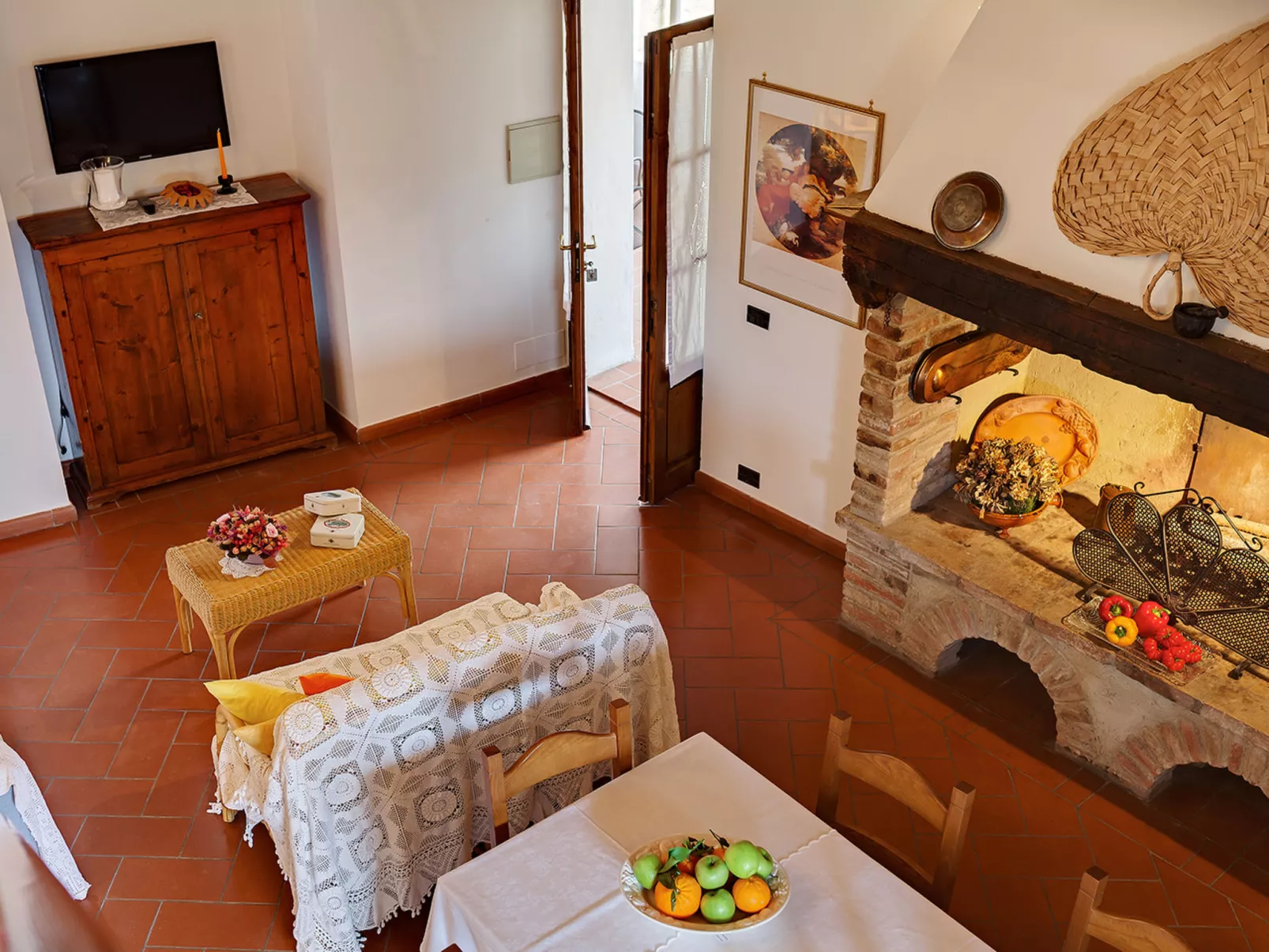 Antico Borgo S Lorenzo Cipresso-Inside