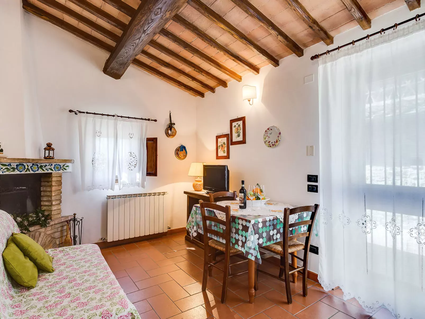 Antico Borgo S LorenzoAlbicocco-Inside