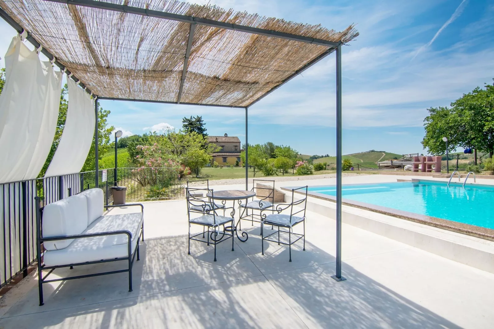 Apartment Anice-Pool