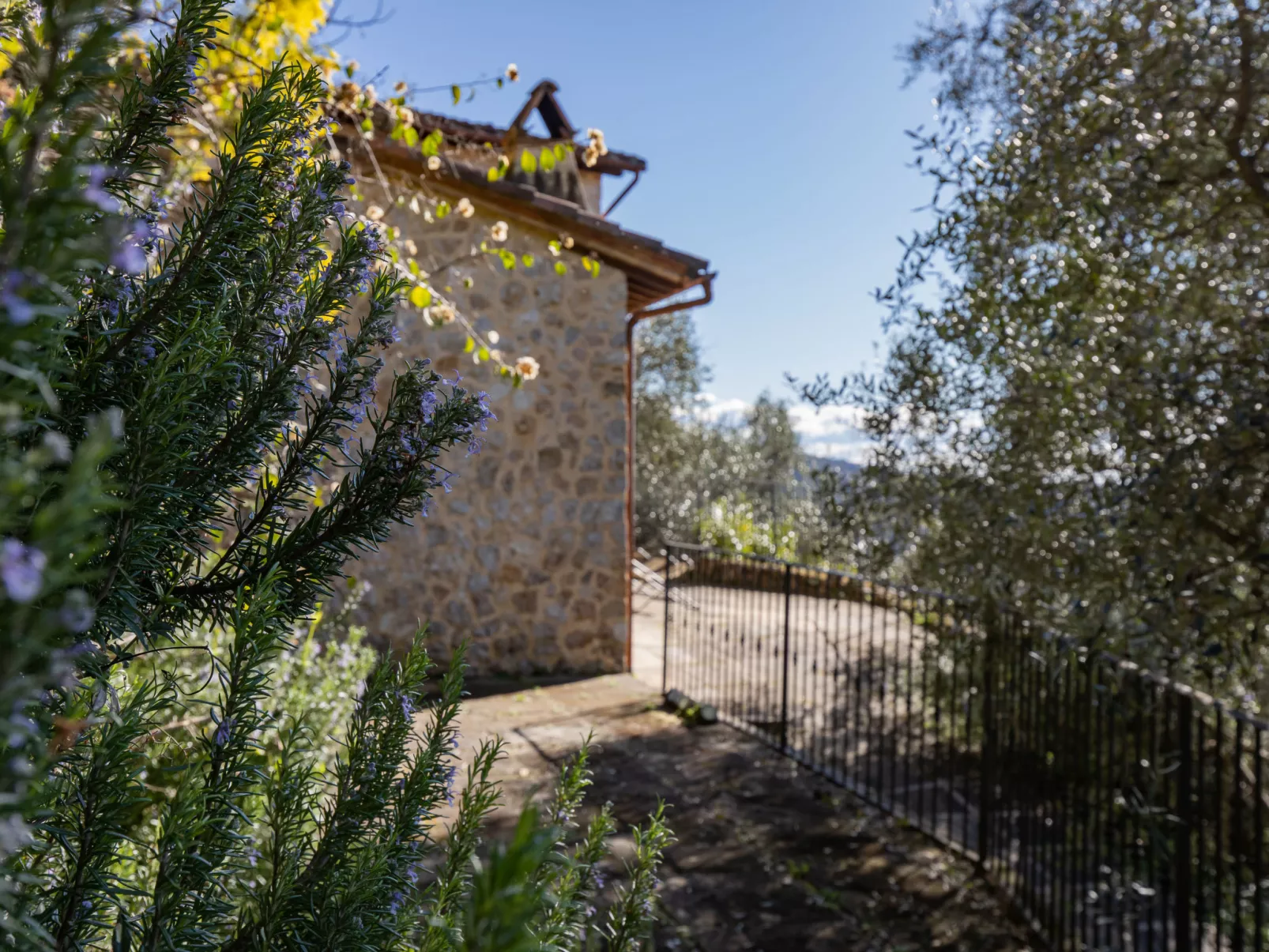 Al Pozzo-Outside
