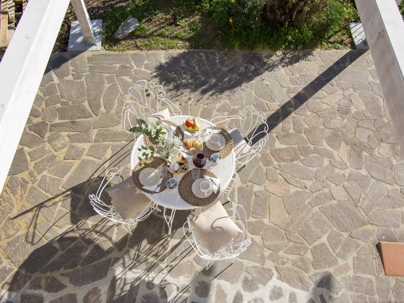 Il Paradiso-Outside