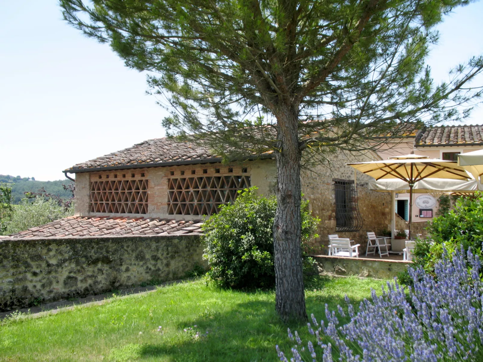 Antico Borgo S Lorenzo Ginestra-Outside