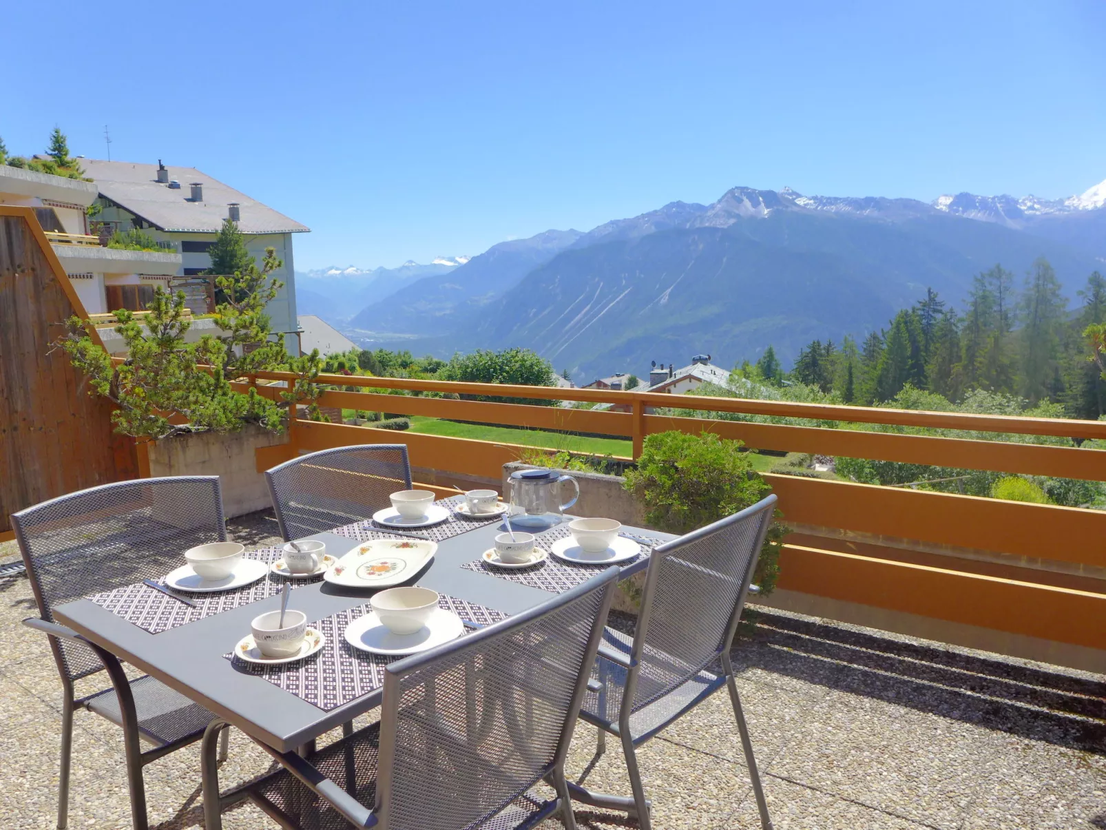 Terrasse Des Alpes 815-Outside