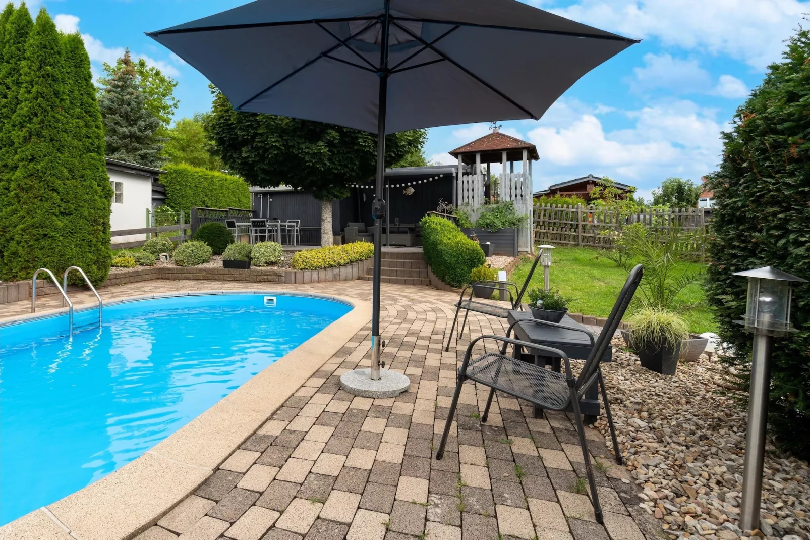 Modern holiday flat with pool in the Harz-Pool