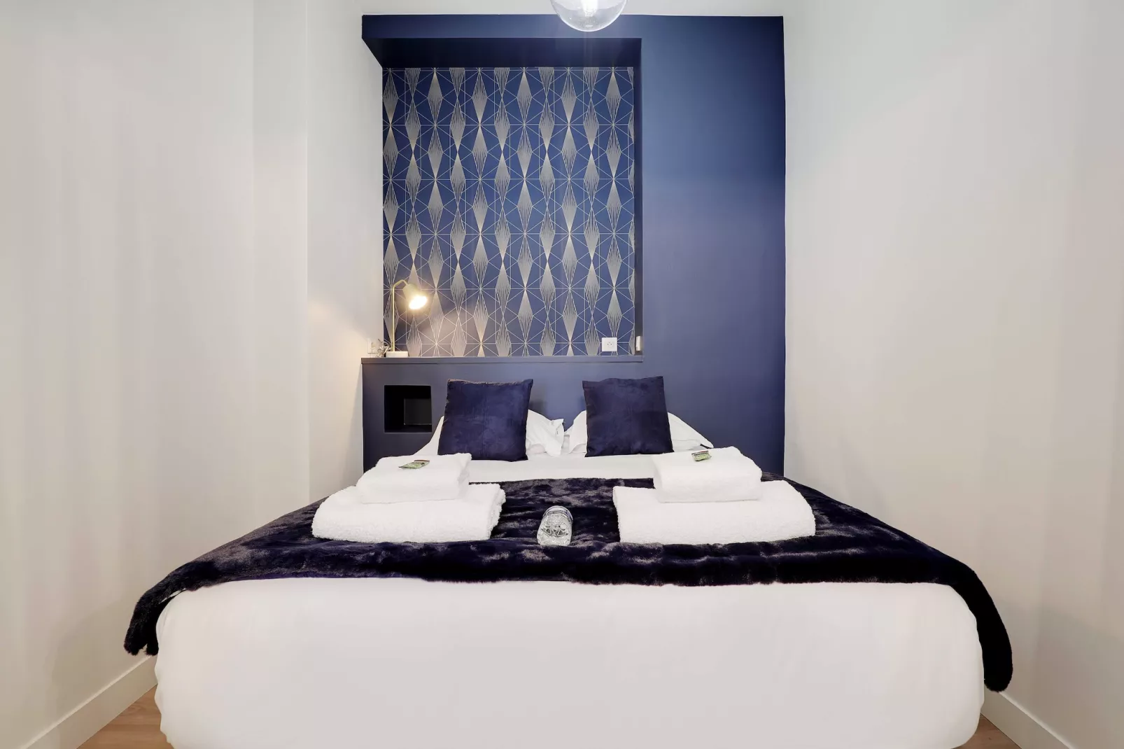 GT-12-AMELOT-Bedroom
