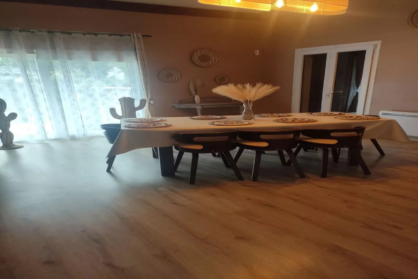 Le Champlain-Dining room