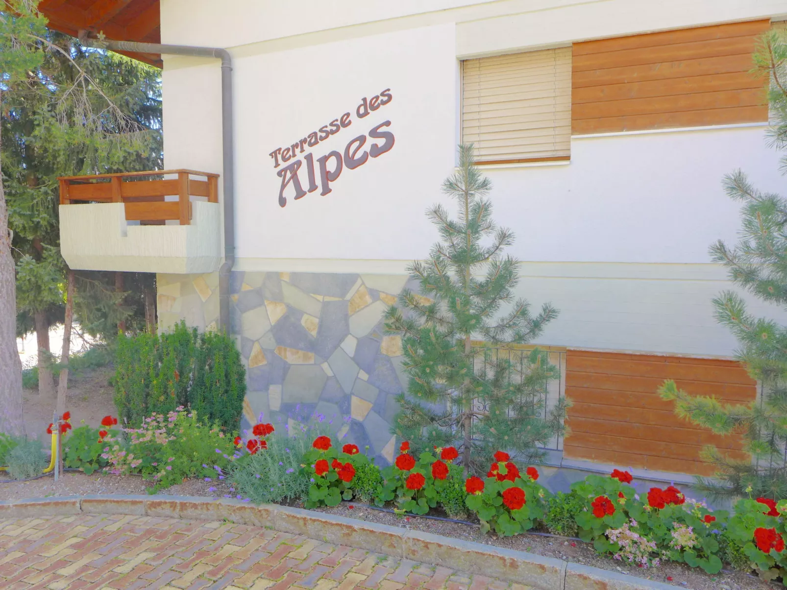 Terrasse Des Alpes 815-Outside