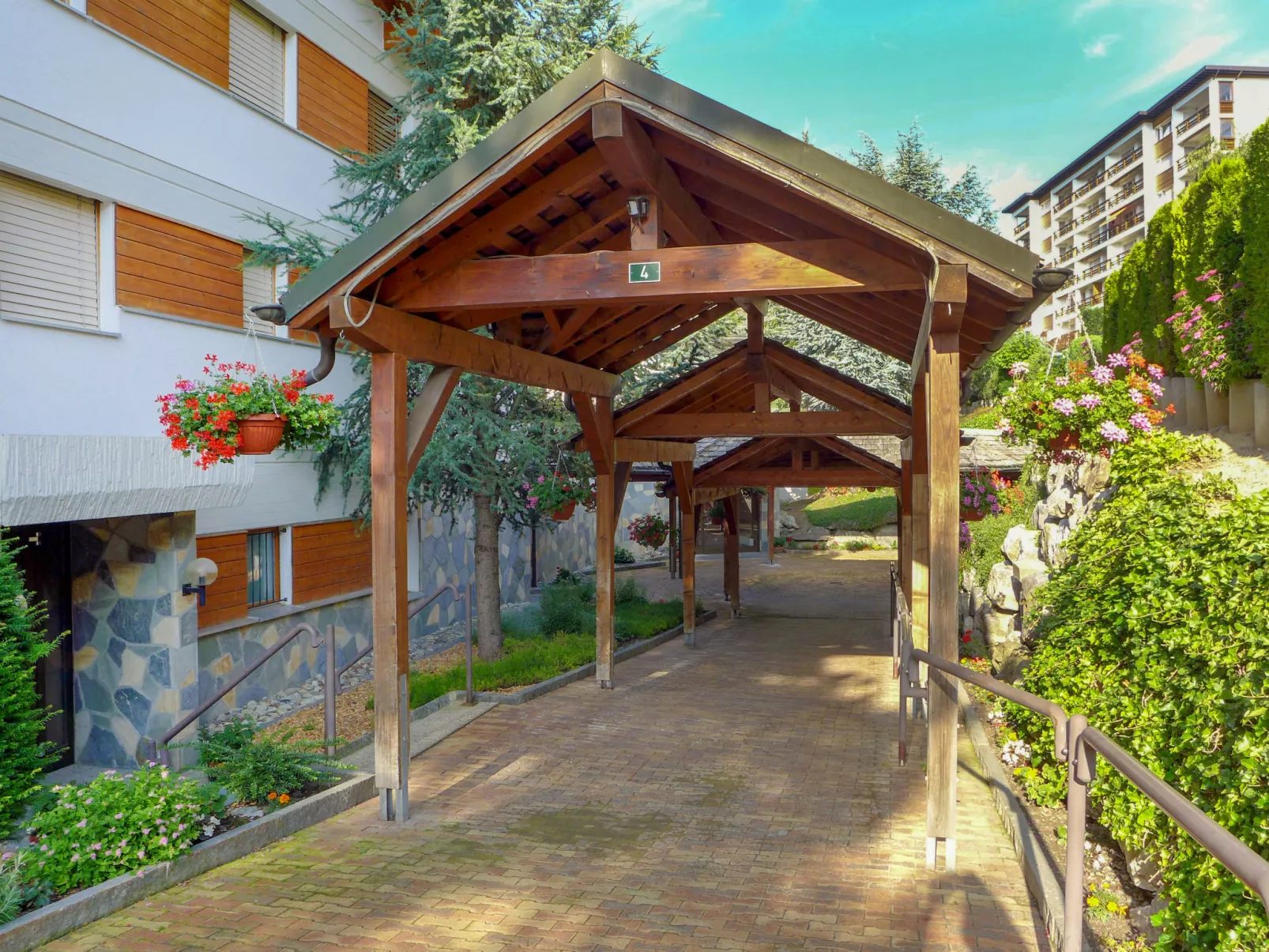 Terrasse Des Alpes 815-Outside