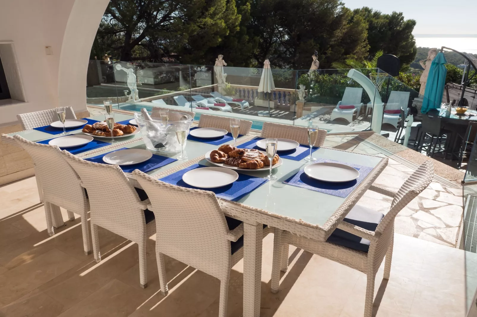 Villa Ocean View-Dining room