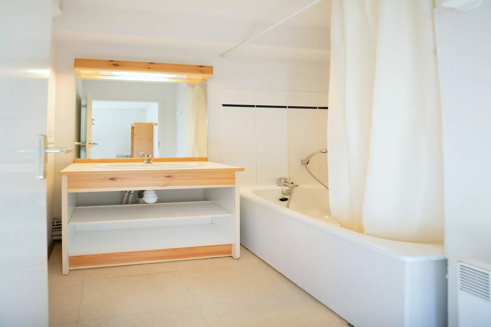 Balcons C 026 - PARC NAT. VANOISE appart. 6 pers.-Bathroom