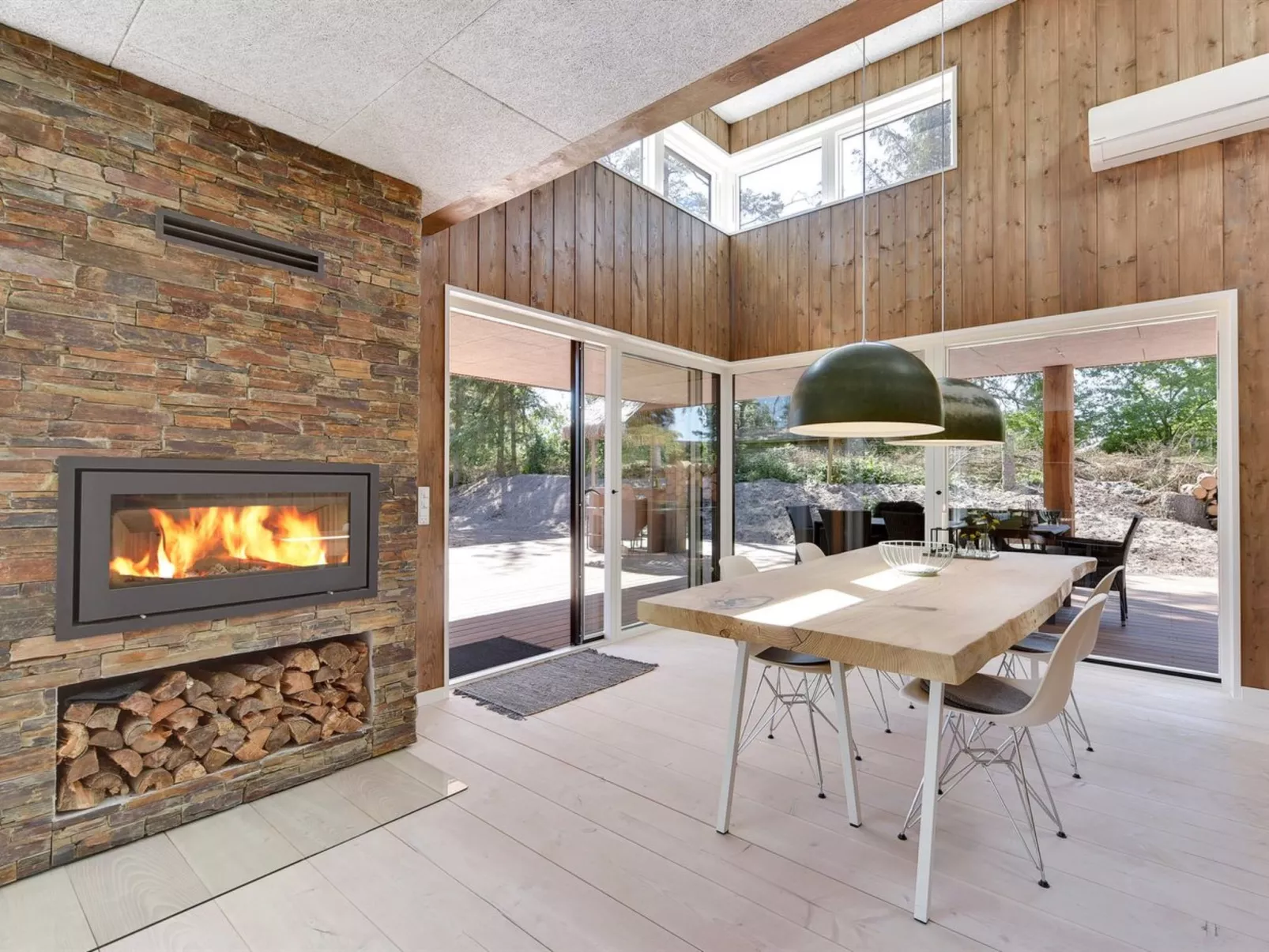 "Sylva" - 150m from the sea-Inside