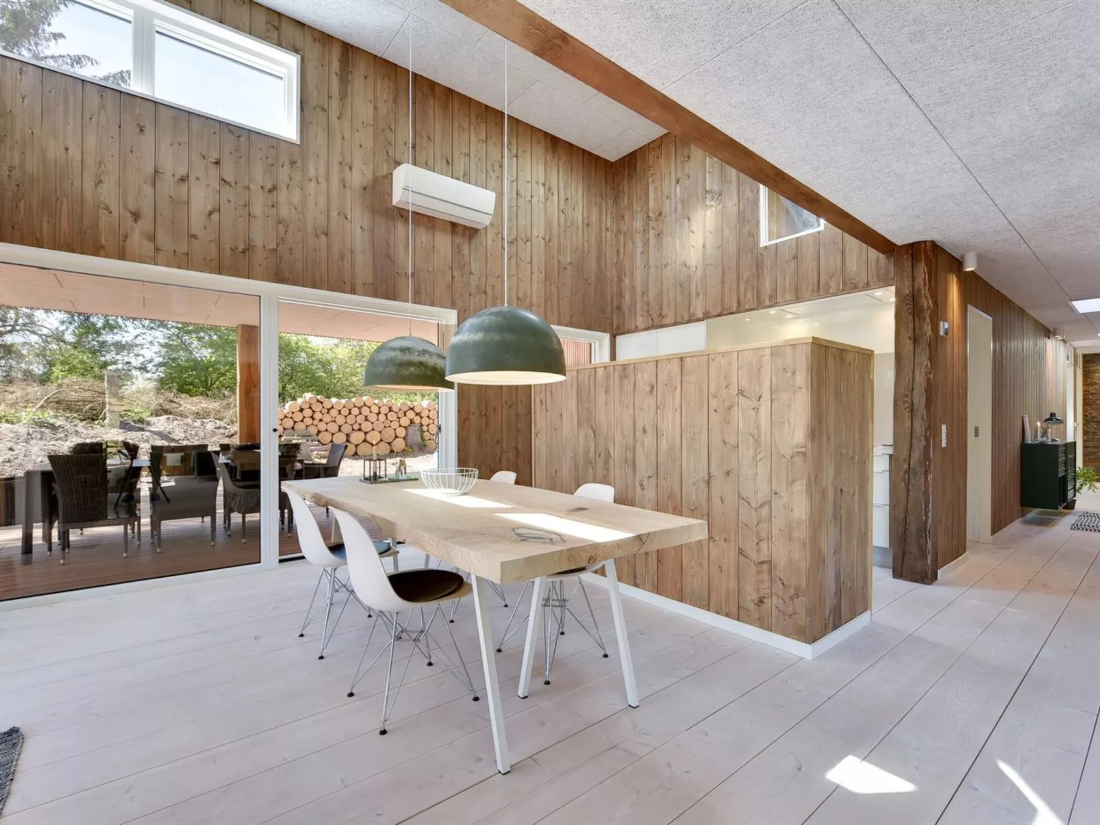 "Sylva" - 150m from the sea-Inside