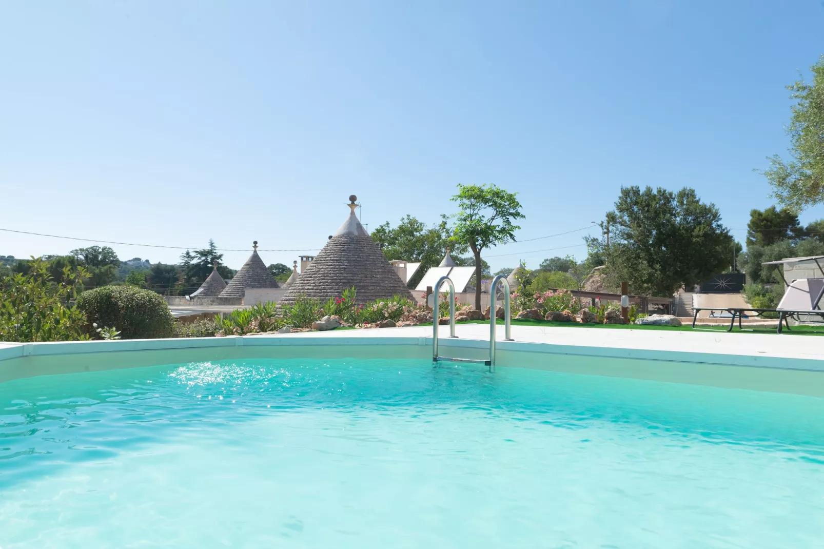 Trulli Cesare in Locorotondo-Pool