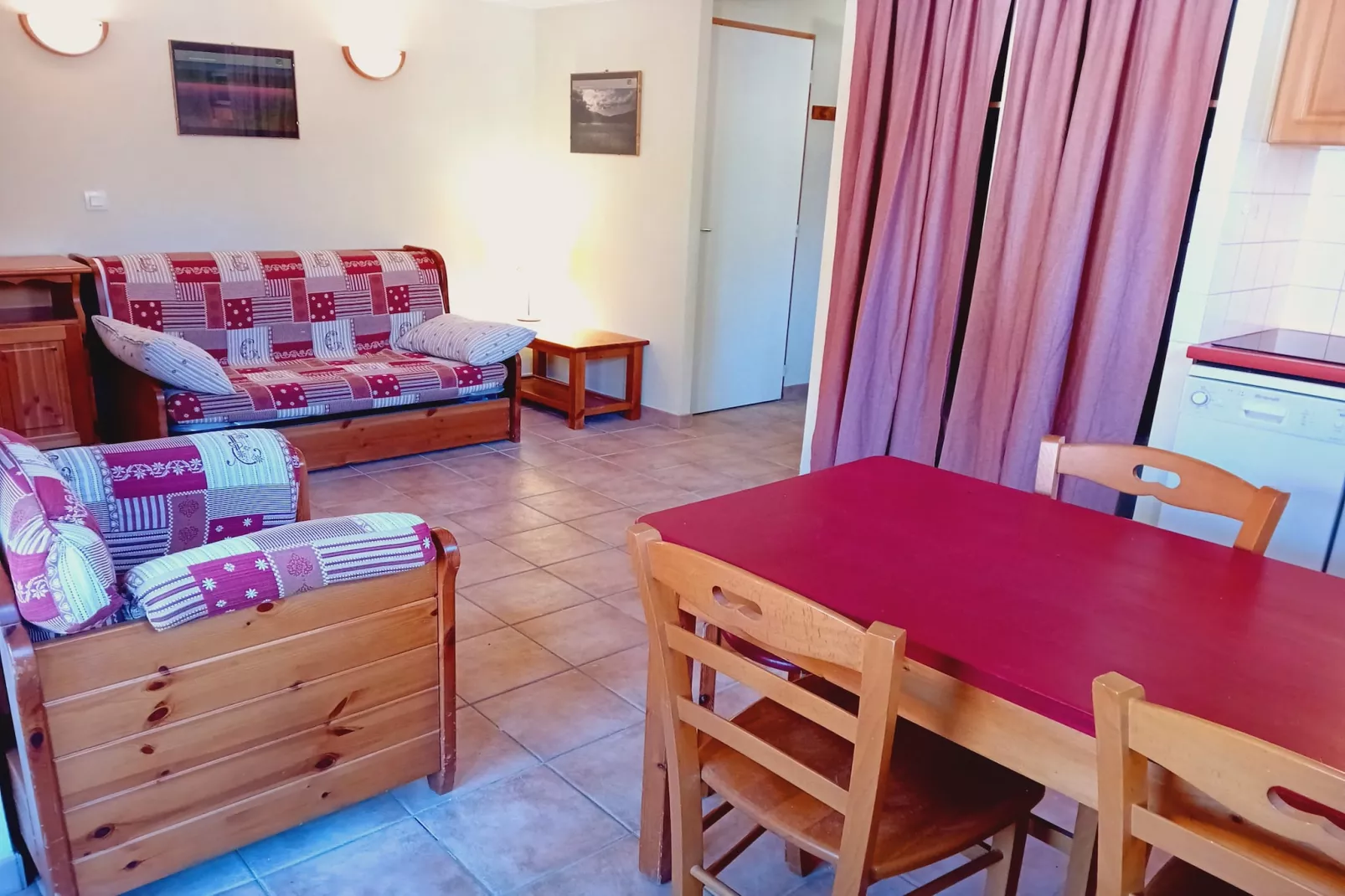 Terrasses D 206 - PARC NAT. VANOISE appart. 4 pers-Living room