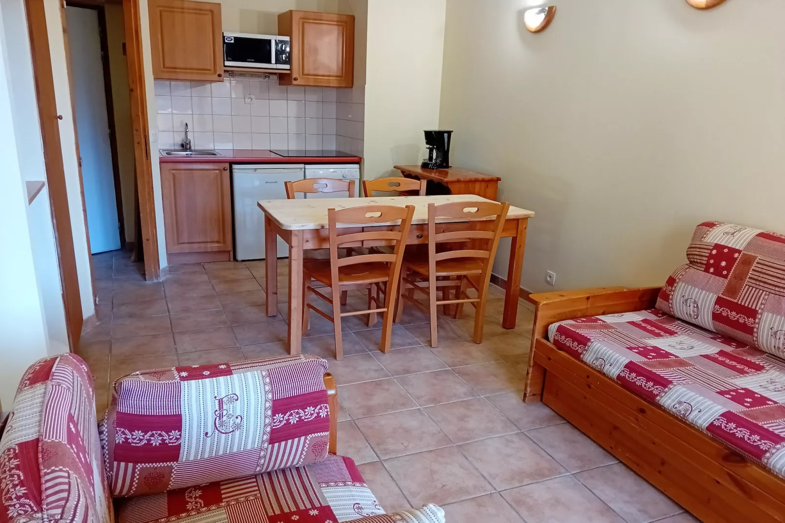Terrasses D 101 - PARC NAT. VANOISE appart. 4 pers-Living room