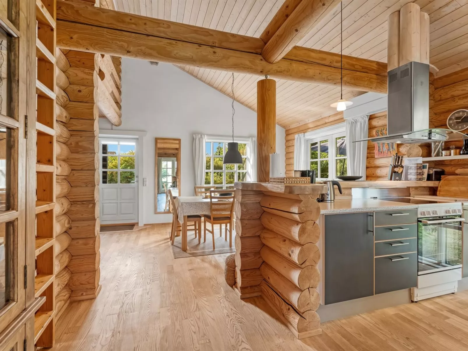 "Sigga" - 1.6km from the sea-Inside