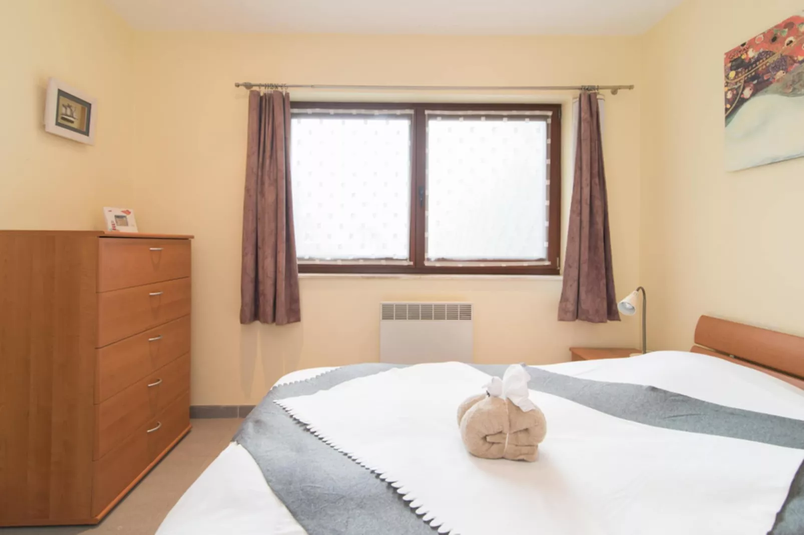 Laurence-Bedroom