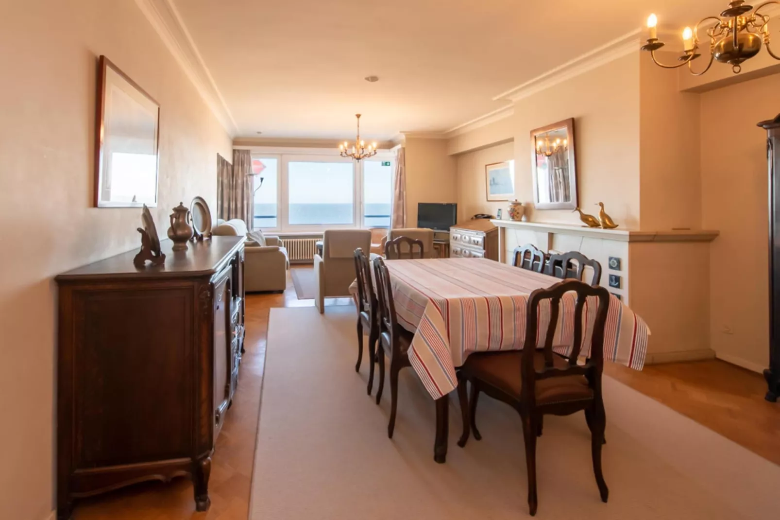 Marly-Dining room