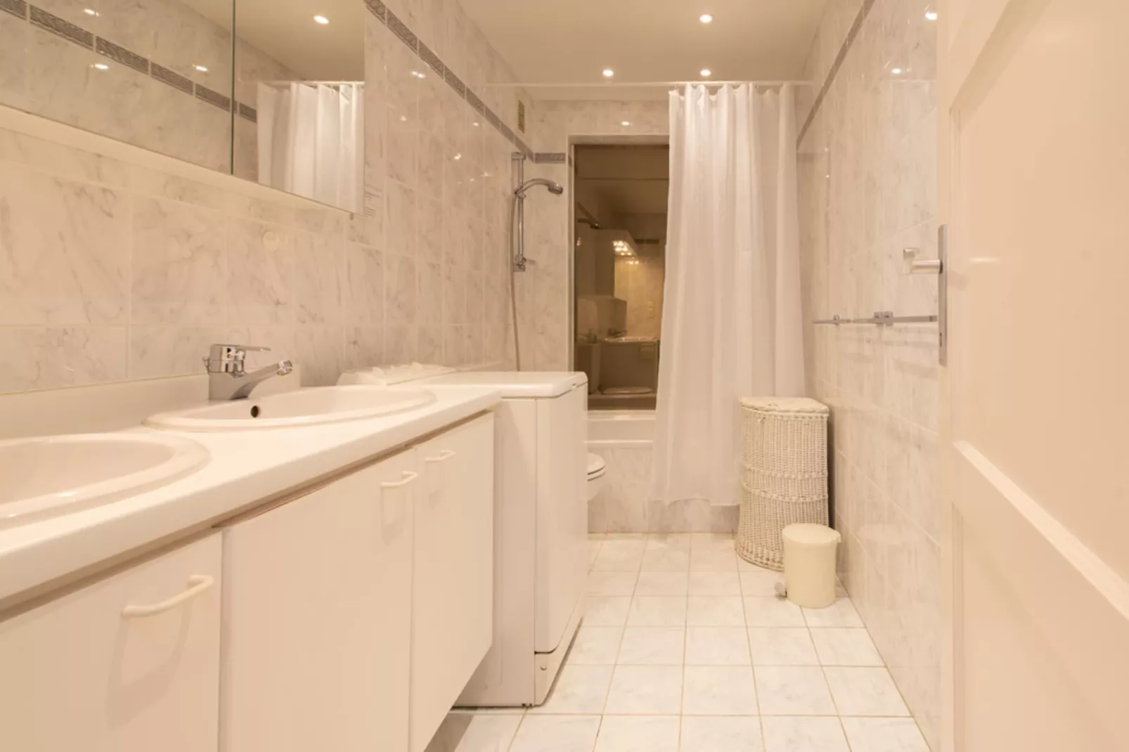 Marly-Bathroom
