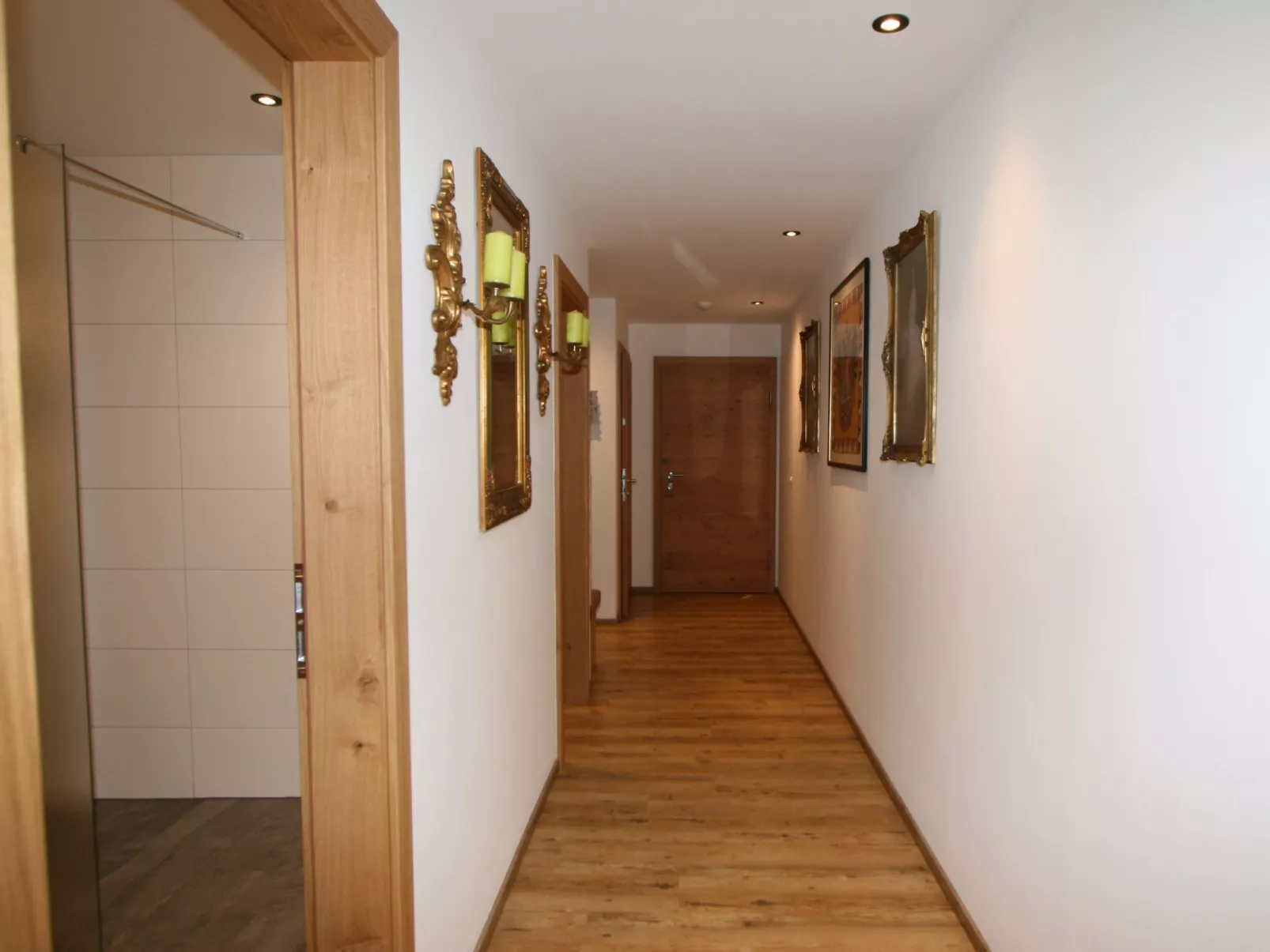 Erzherzog’s Apts/Zillertal Kaiser Lodge-Inside
