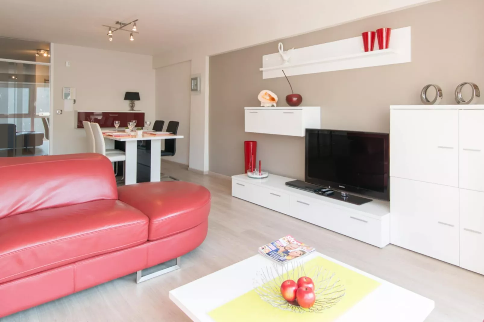 MONACO-Living room