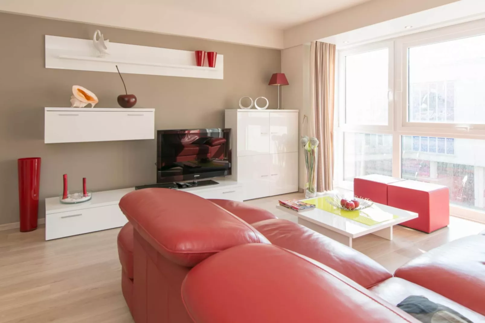 MONACO-Living room