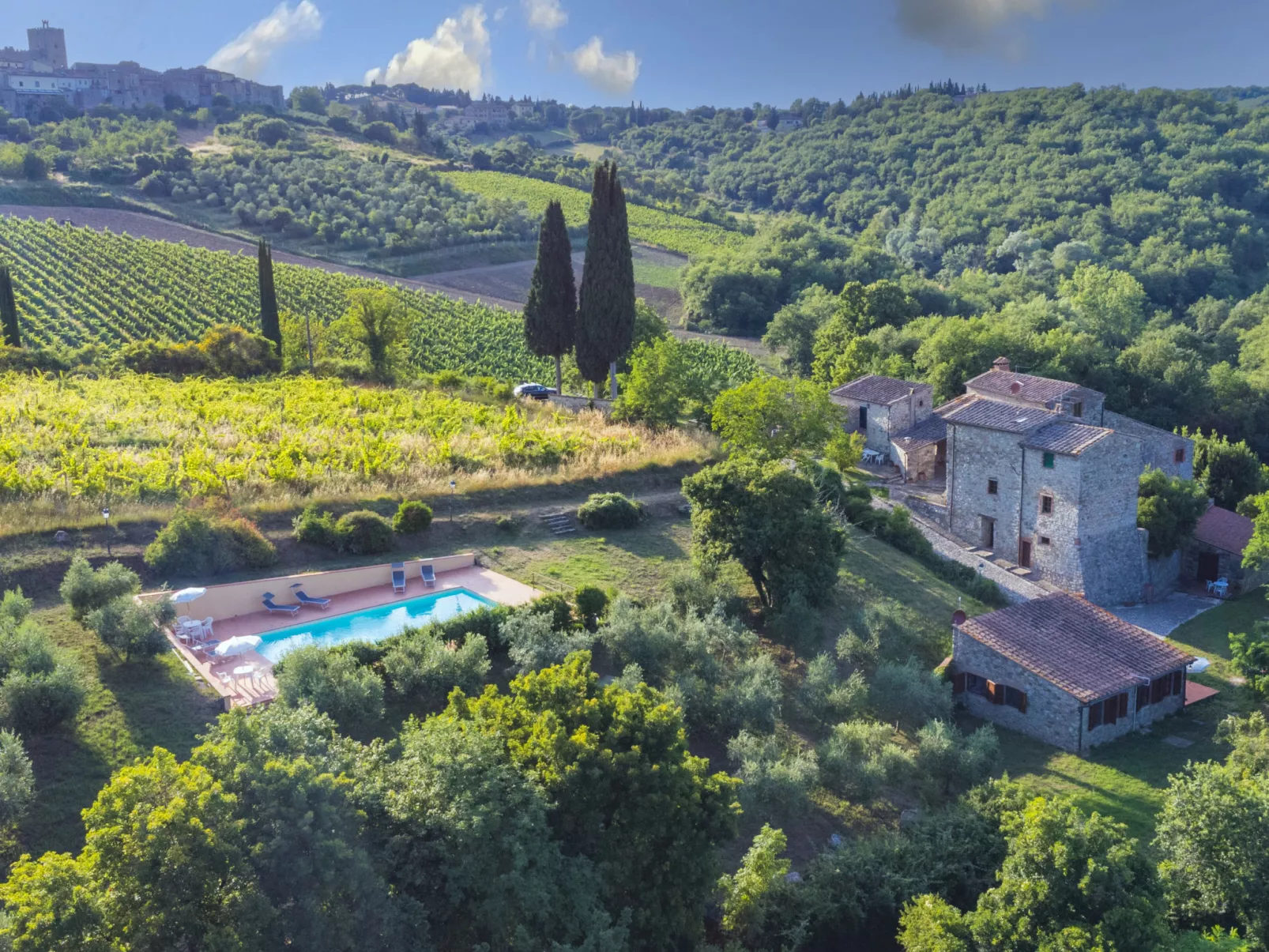 Cerretino Vigna-Outside