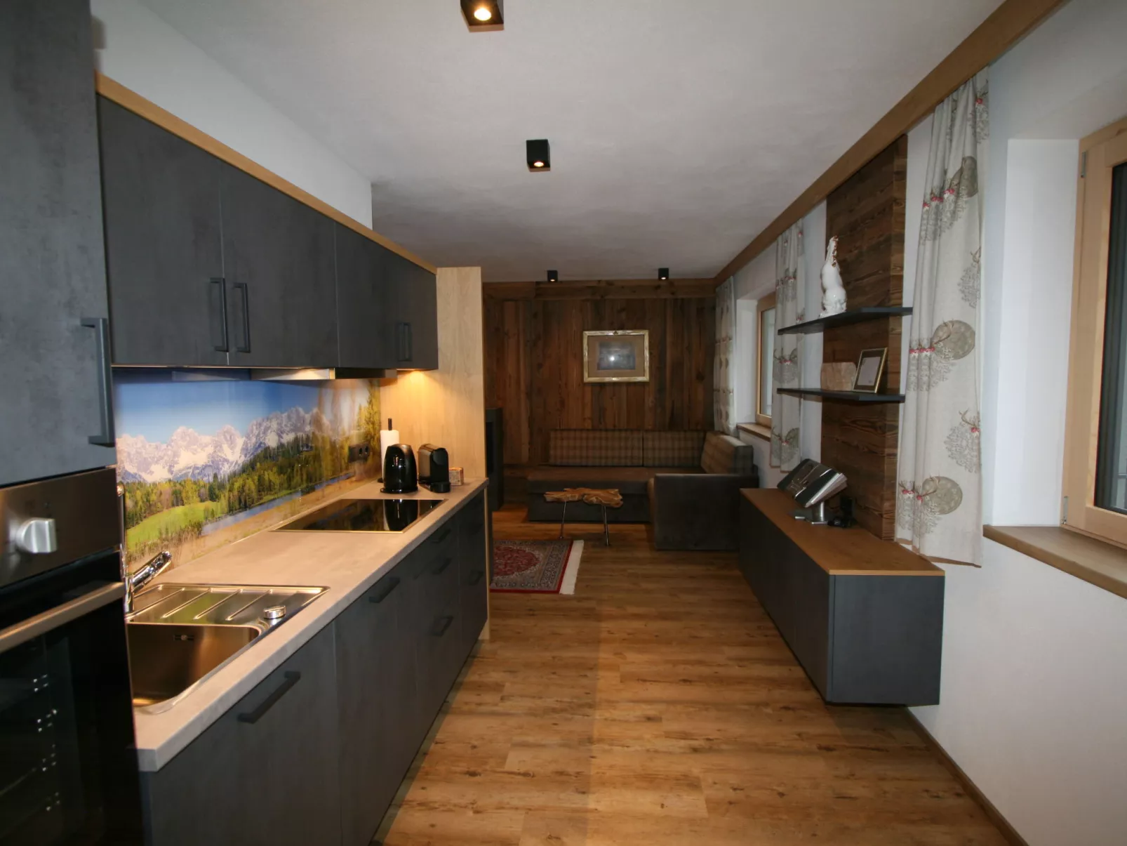 Erzherzog’s Apts/Zillertal Kaiser Lodge-Inside