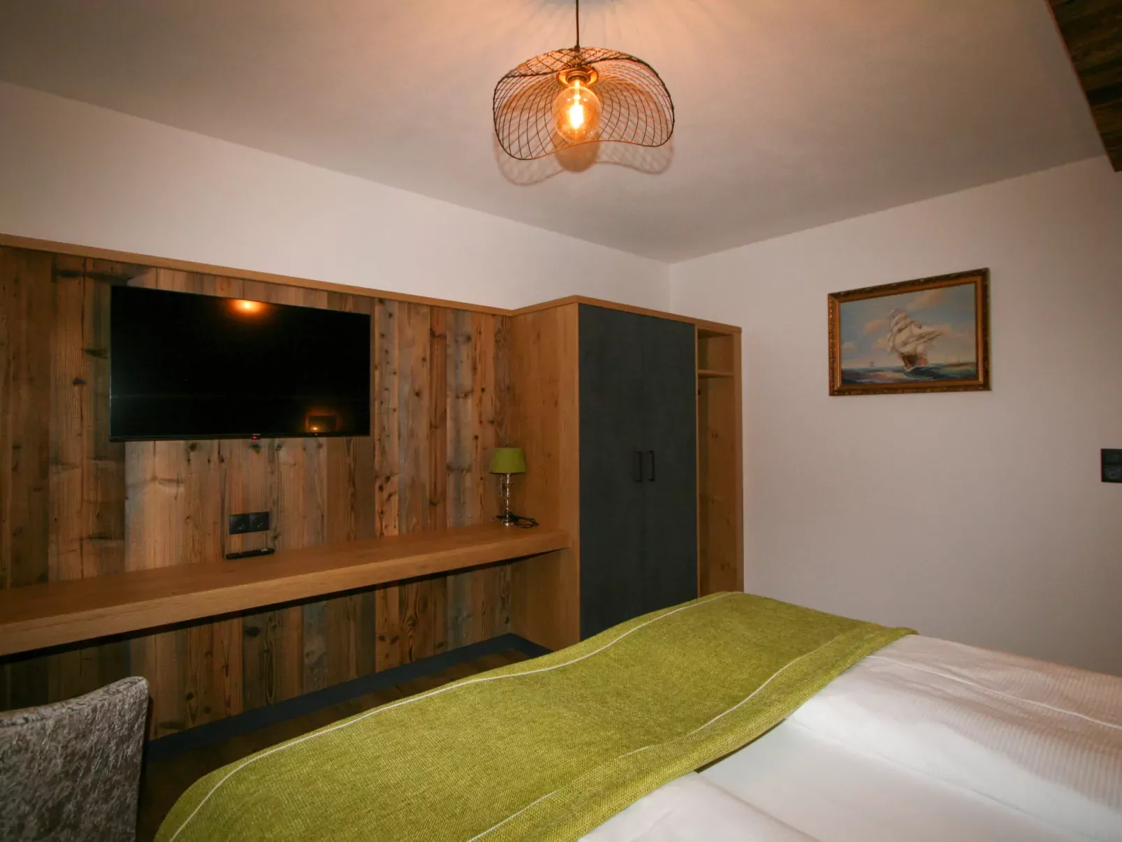 Erzherzog’s Apts/Zillertal Kaiser Lodge-Inside