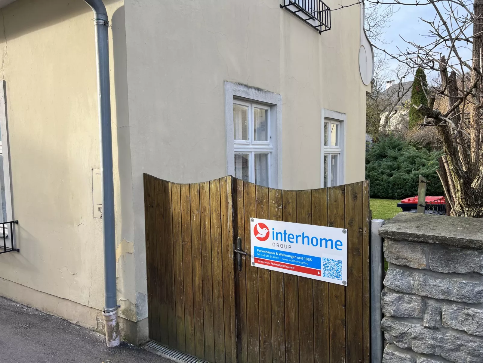 Alte Post-Outside