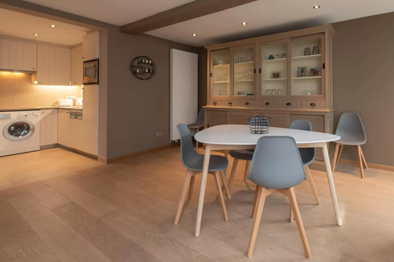 Osborne 0102-Dining room