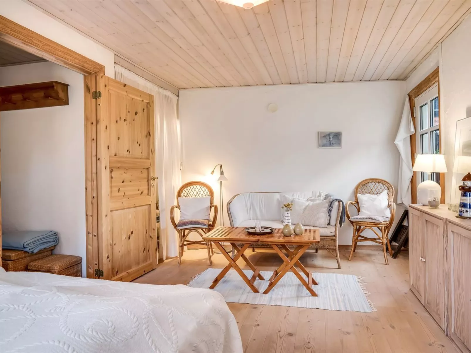 "Tryggi" - 300m from the sea-Inside