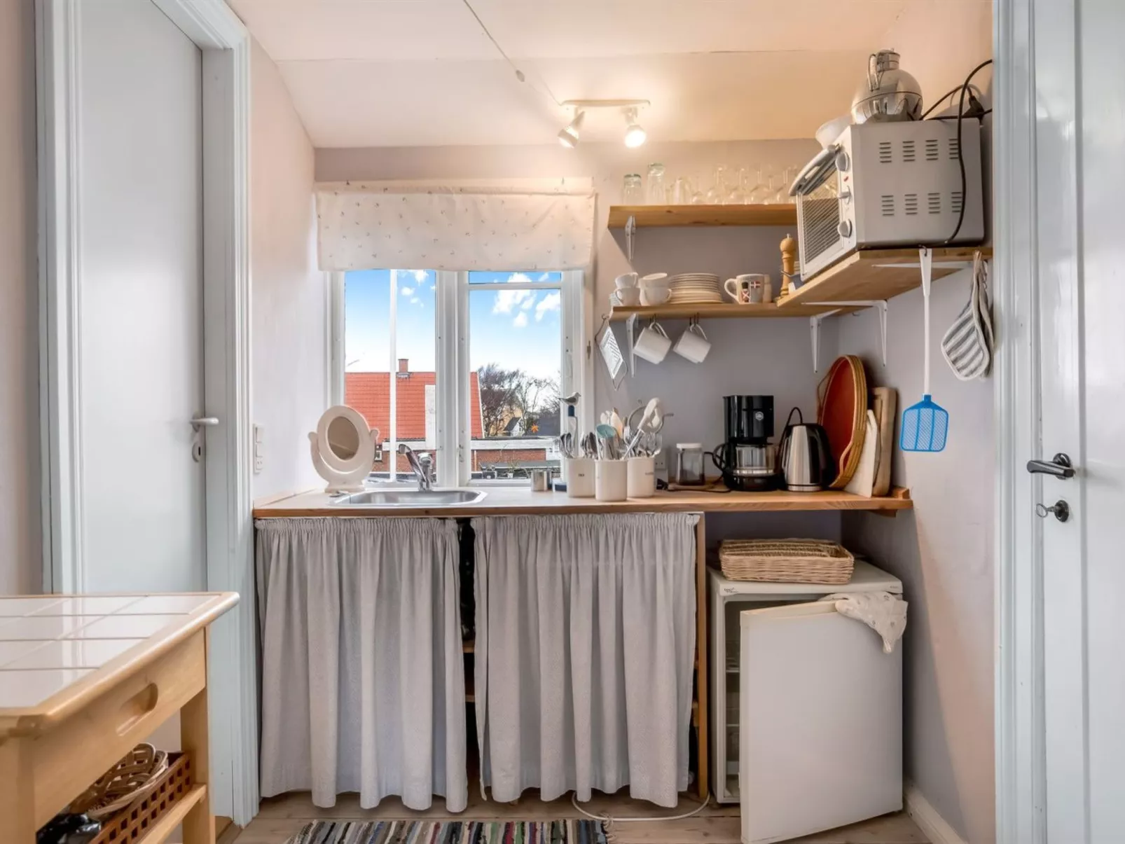 "Tryggi" - 300m from the sea-Inside