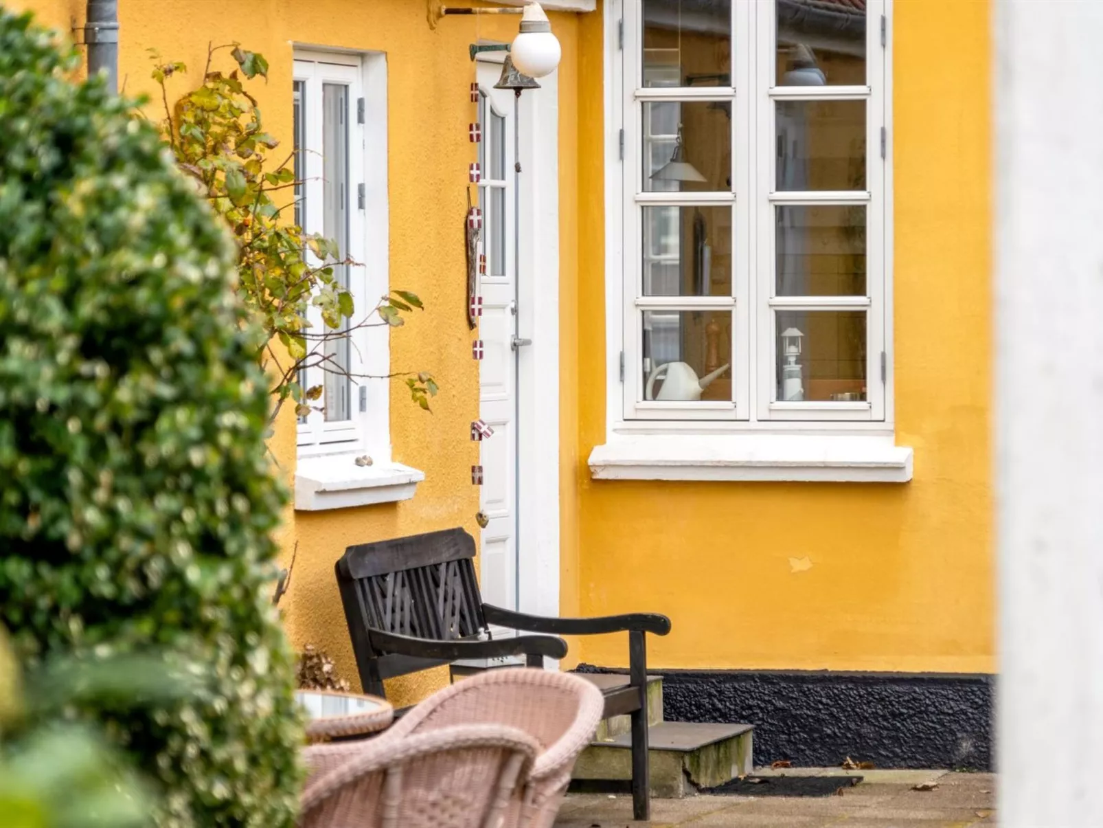 "Tryggi" - 300m from the sea-Outside
