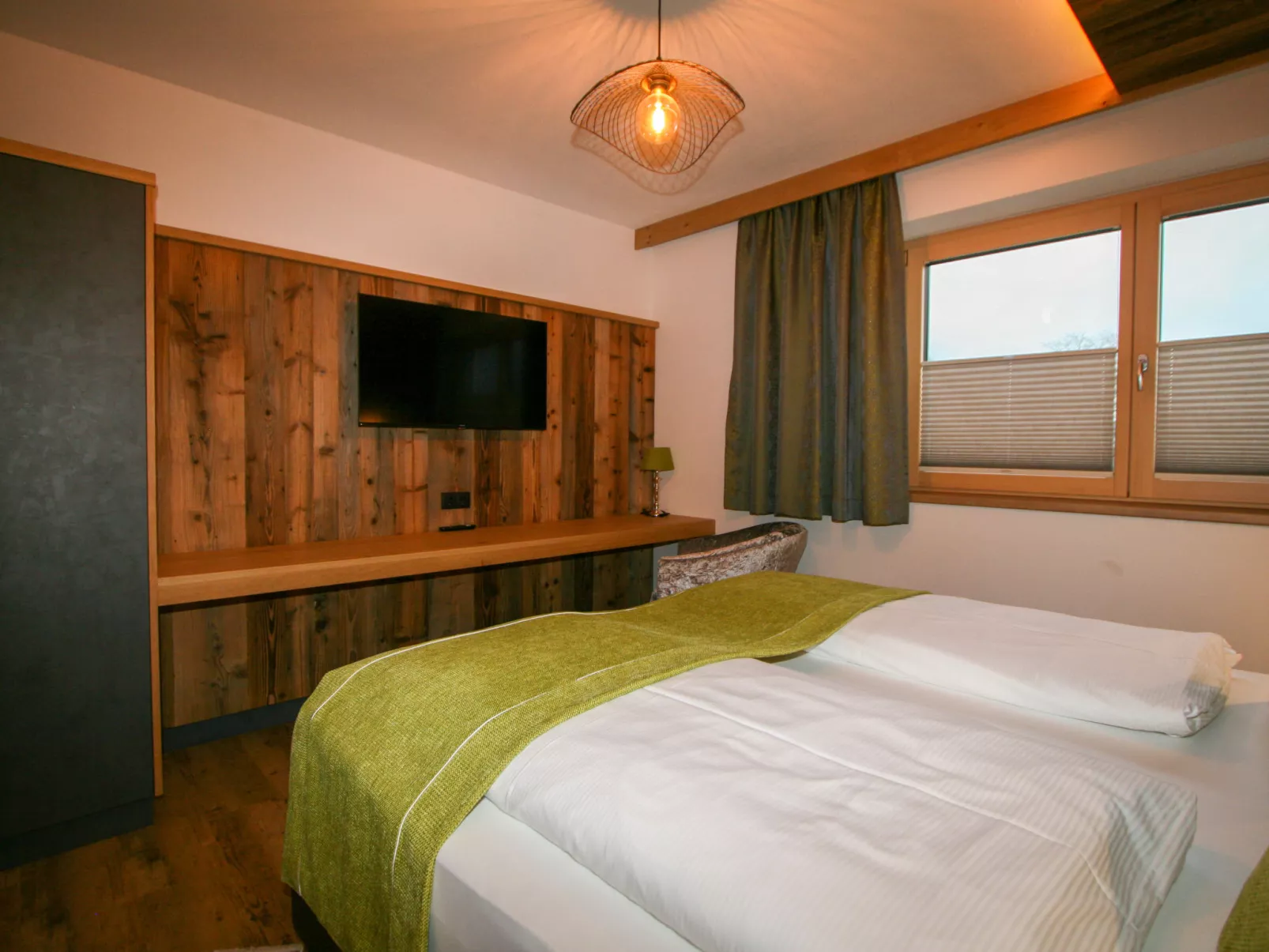 Erzherzog’s Apts/Zillertal Kaiser Lodge-Inside