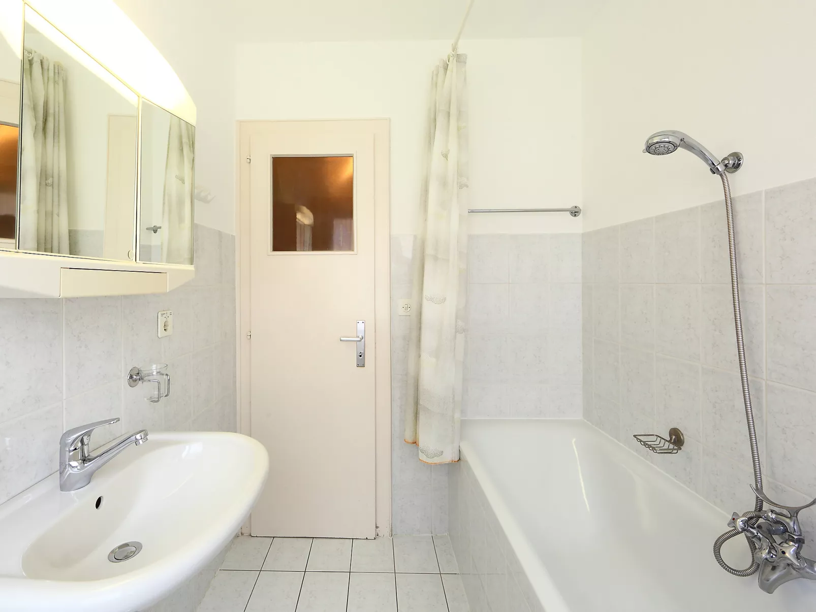 Grand Large A 18-Inside