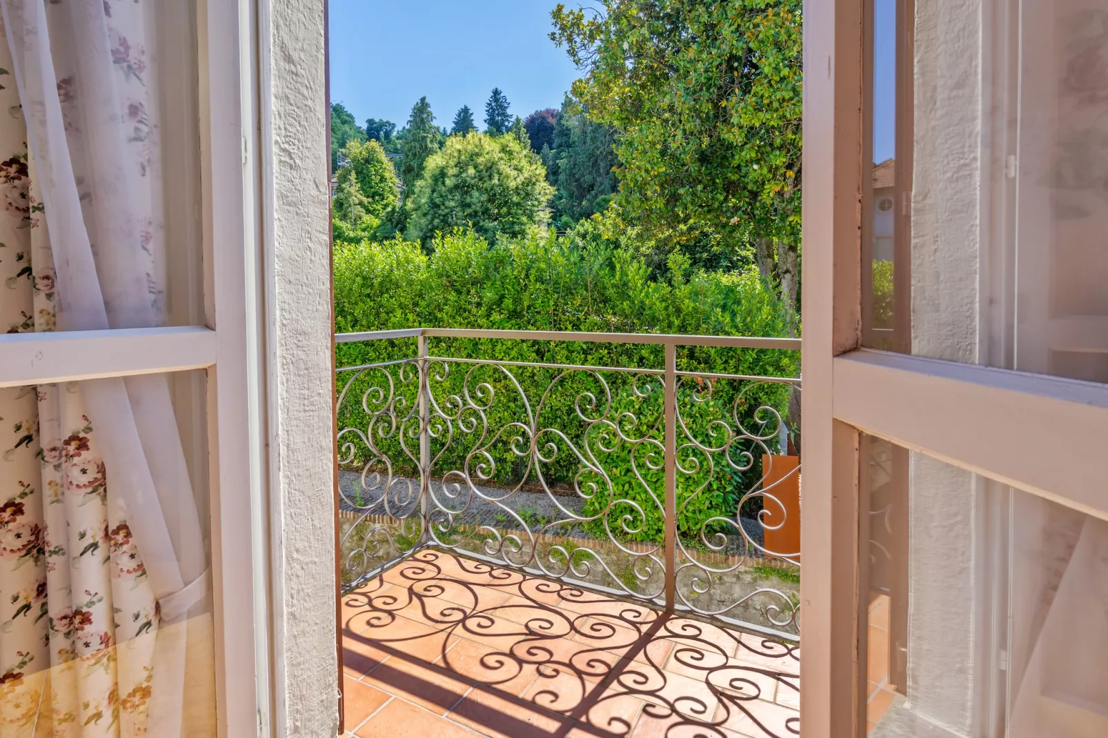 Nouvelle Belle Epoque-Terrassenbalkon