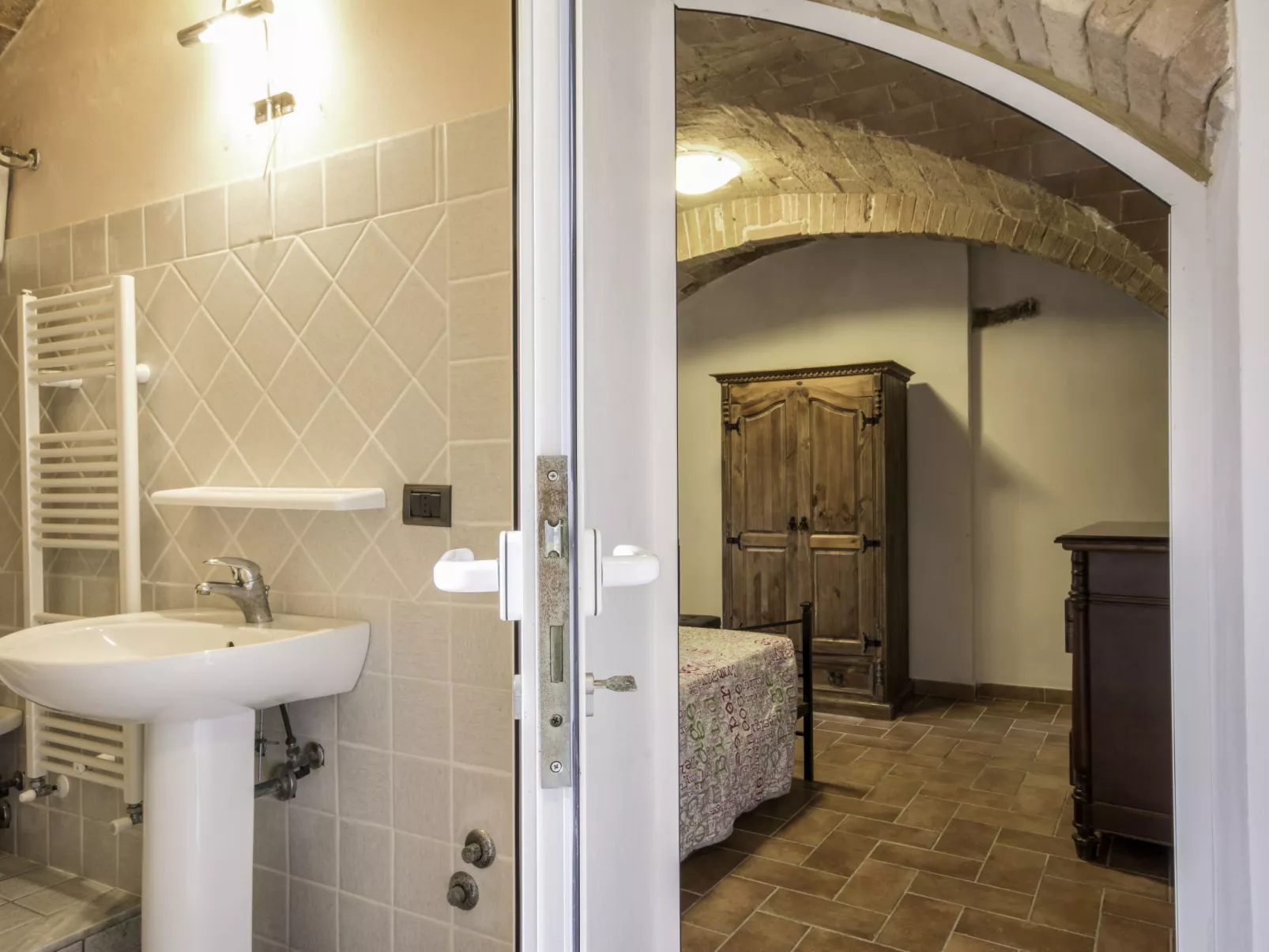 La Fonte-Inside