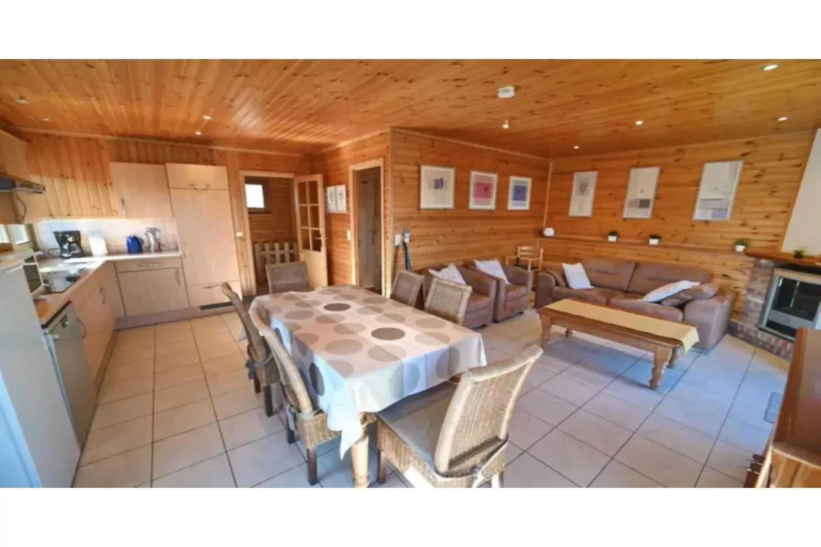 Pluton 4-Dining room