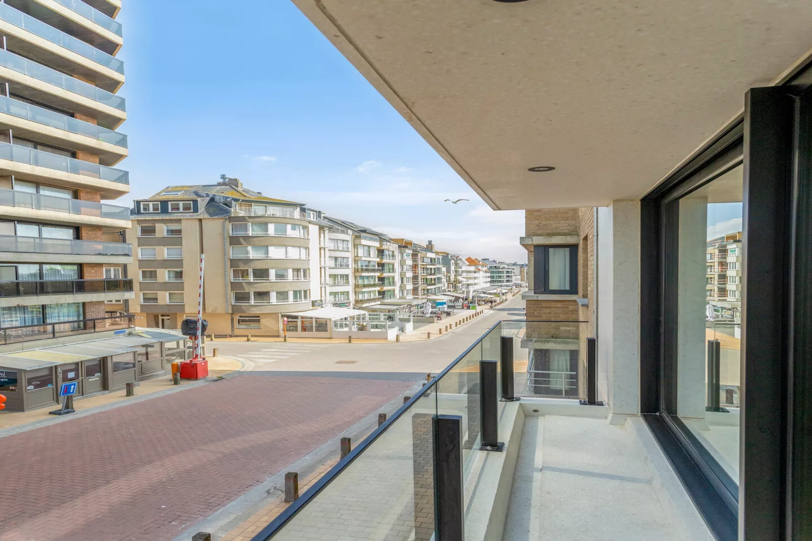 C-Dream - 0102-Terrace balcony