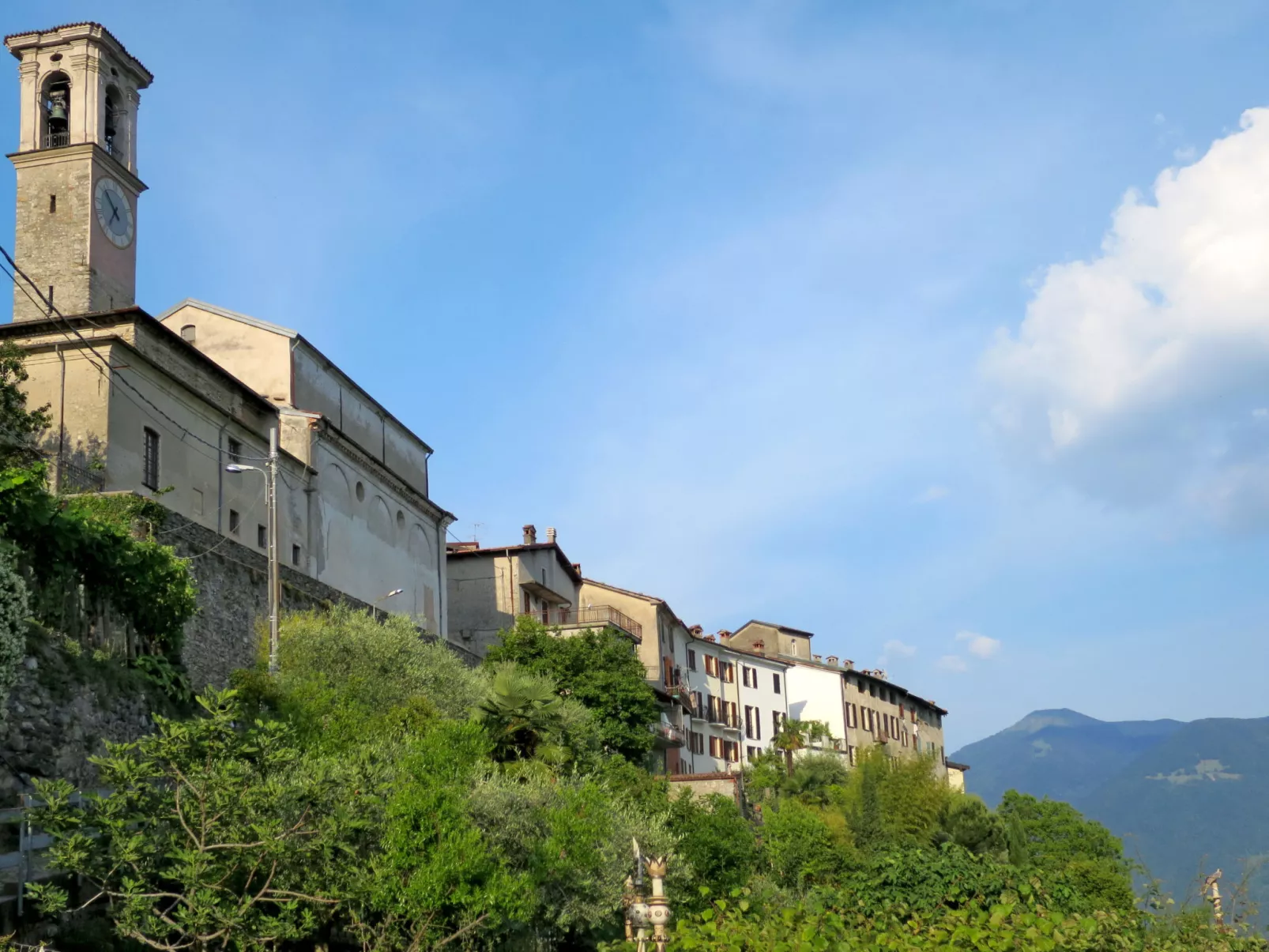 Miralago-Area